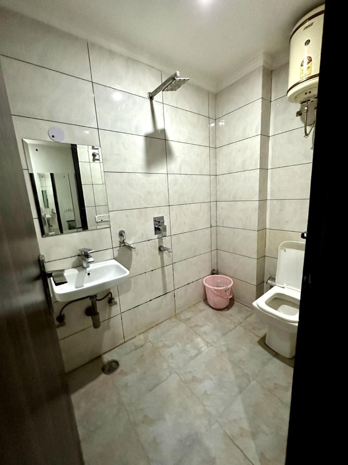 Hotel Sky Plaza 뉴델리 외부 사진